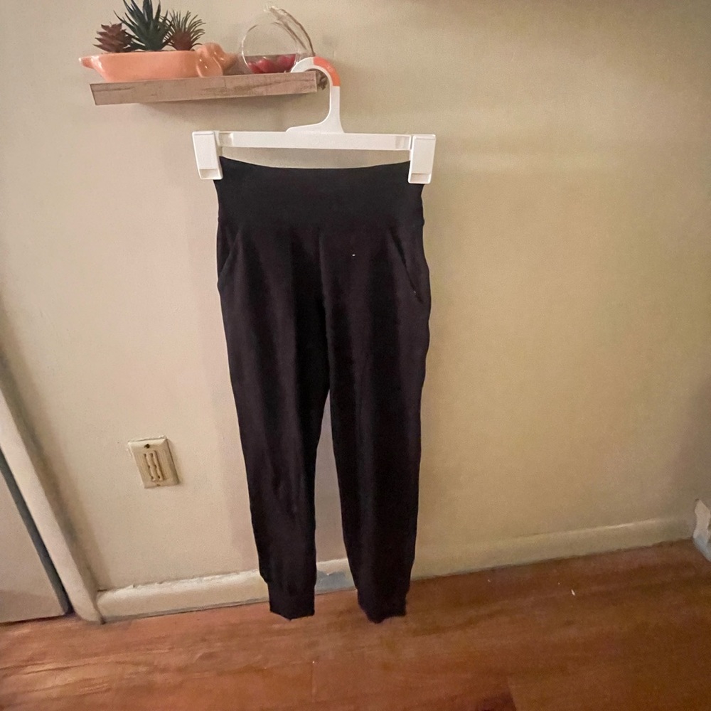 Lululemon joggers size 00